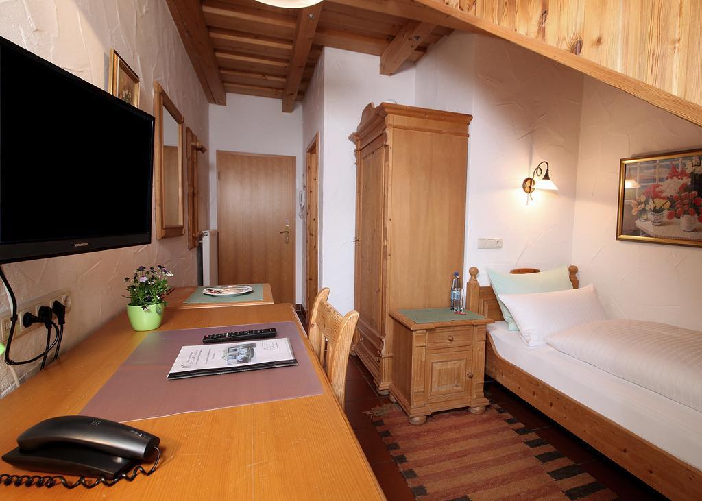 Hotel Klara Birnbaum Erlangen Buitenkant foto