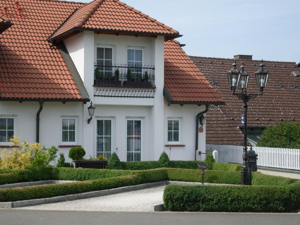 Hotel Klara Birnbaum Erlangen Buitenkant foto